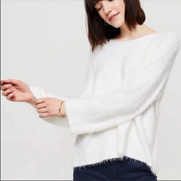LOU & GREY | soft white fuzzy eyelash crewneck sweater M - Picture 1 of 11